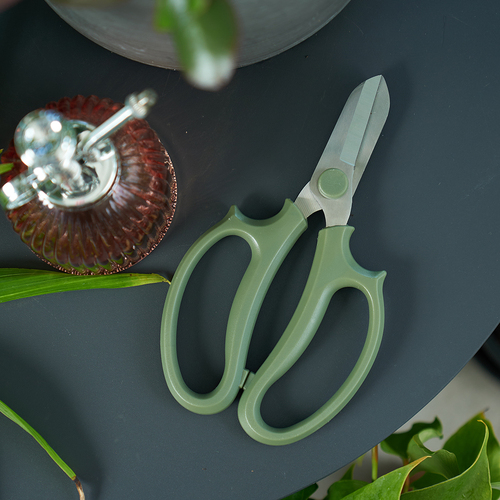 ANNABEL TRENDS | Flower Scissors - Olive