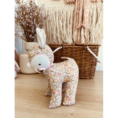 ALIMROSE | Baby Deer Rattle 16cm Blossom Lily Pink