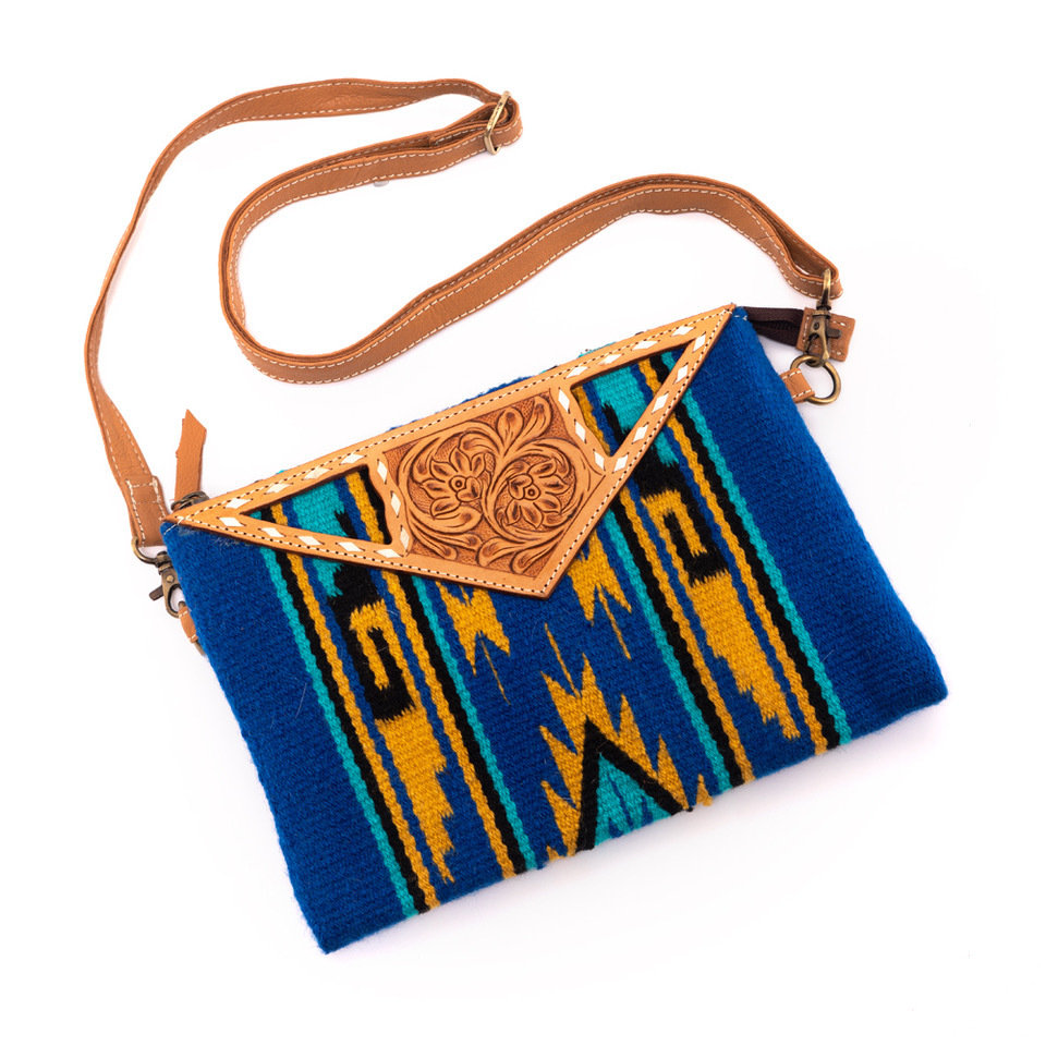 THE DESIGN EDGE Saddle Blanket Large Clutch Bag with Tooled Leather Blue
