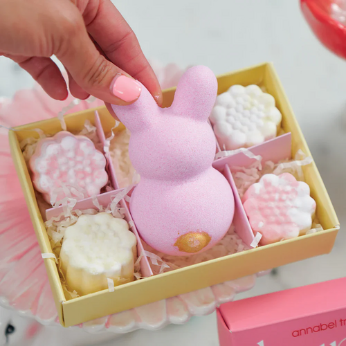 Annabel Trends | Bath Indulge Gift Set