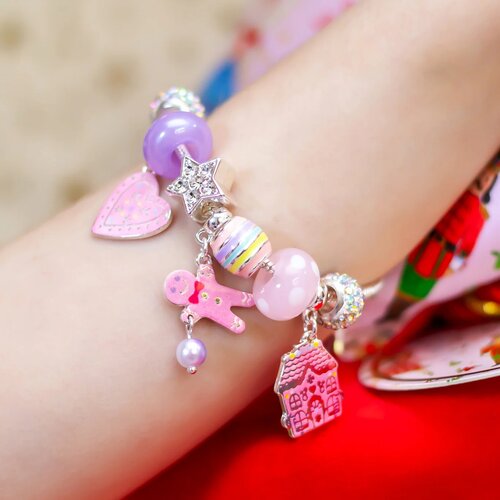 Lauren Hinkley - Sweet Gingerbread Charm Bracelet