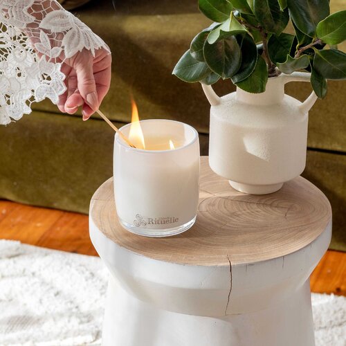 White Lotus, Geranium Leaf &amp; Bergamot Scented Soy Candle | 400gm
