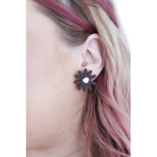 Remi Statement Studs- Chocolate / Cream